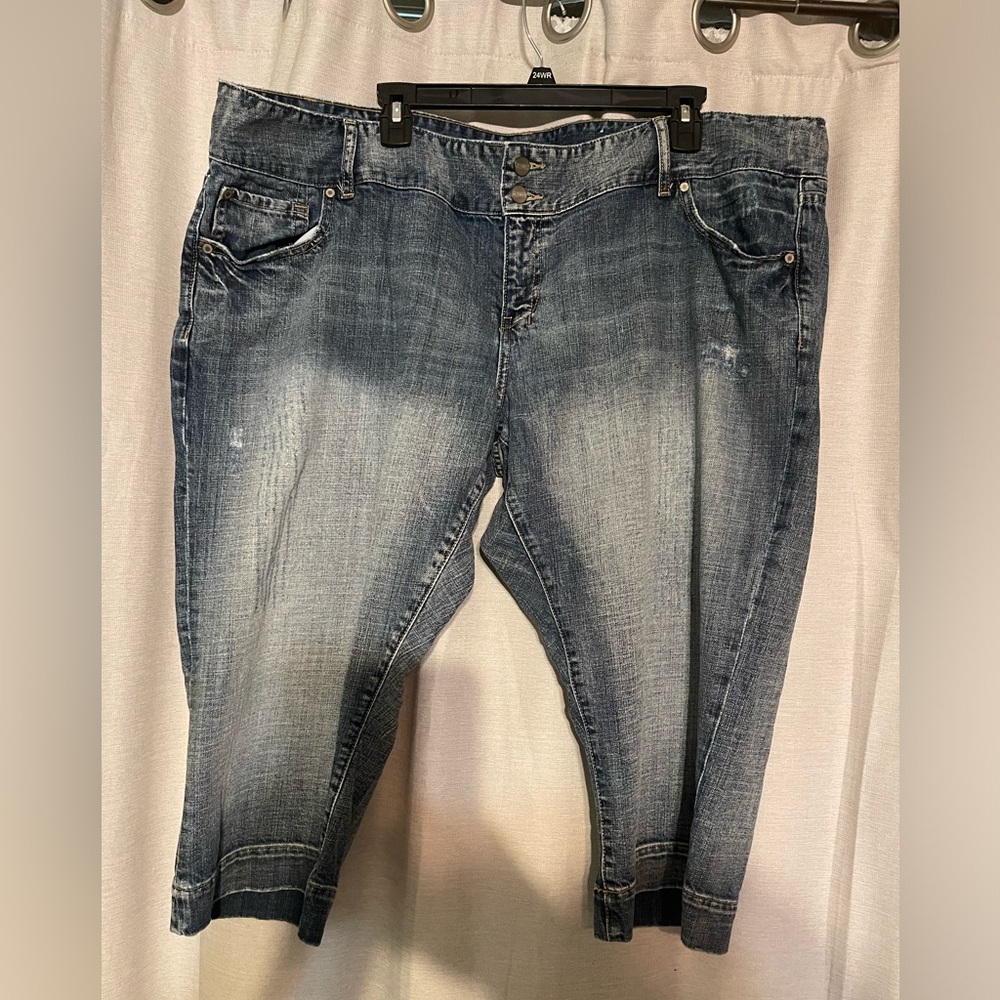 Maurice’s Capri Capris jeans size 24